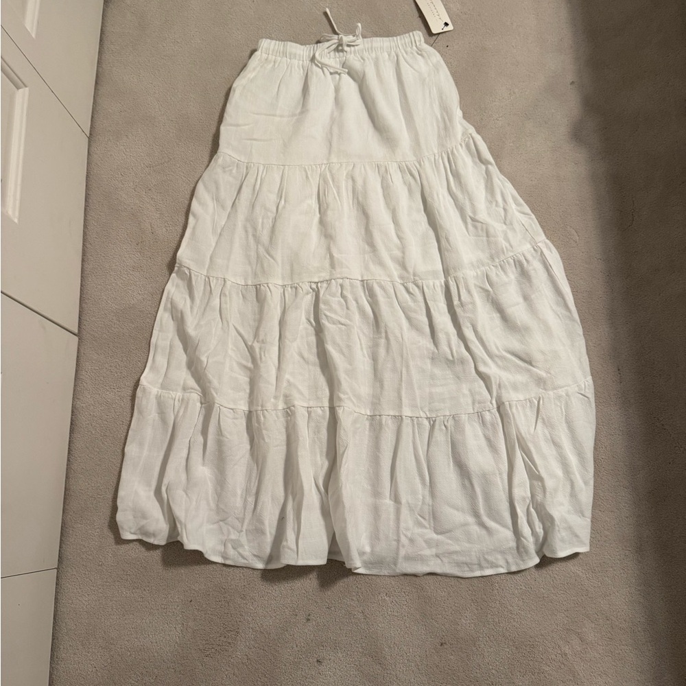 Elegant White Maxi Skirt